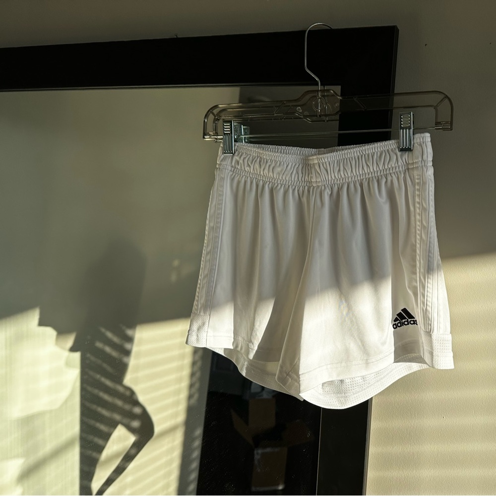 🎃White Adidas Shorts